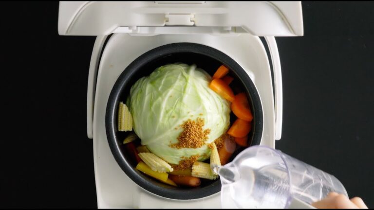 【キャベツ丸ごと!!】炊飯器でほったらかしポトフ