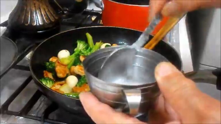 豚肉とブロッコリーのオイスターソース炒め