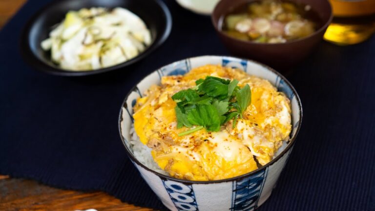 簡単がっつり♪ 鶏きつね丼