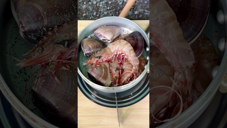 エビと蛤の白ワイン蒸し