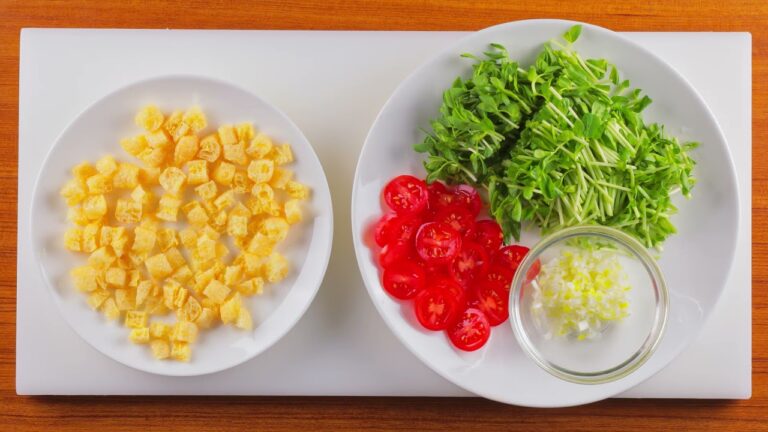 【JOTOヘルシーレシピ】豆苗と油揚げのカリカリサラダ