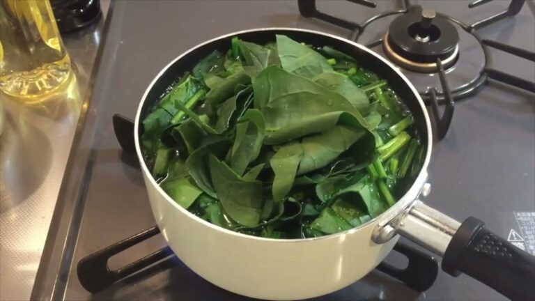 【簡単おつまみ！】ほうれん草となめこのお浸し