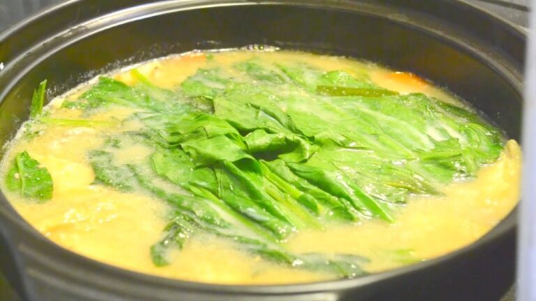 からだがホカホカ暖まるほうれん草の豆乳鍋の作り方　　How to make spinach hot pot with soy milk