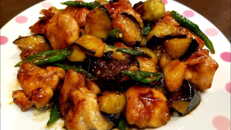 爽やかな辛さがたまんない！鶏肉と茄子の青唐辛子炒めの作り方！