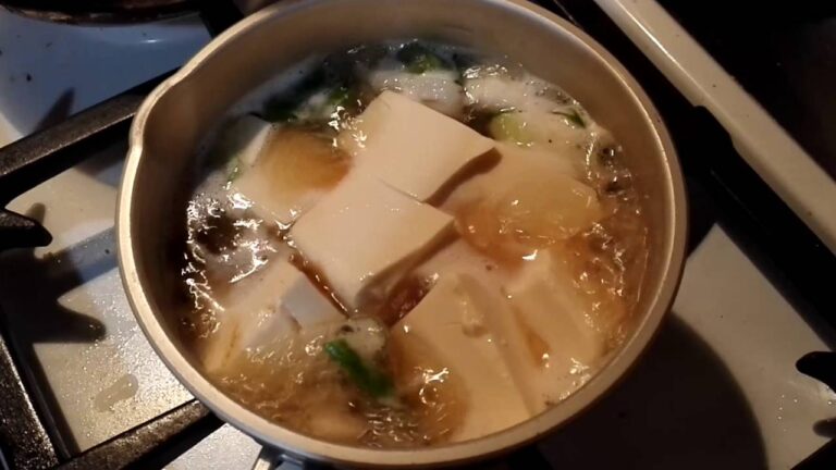 「プチッと鍋」で鱈ちり