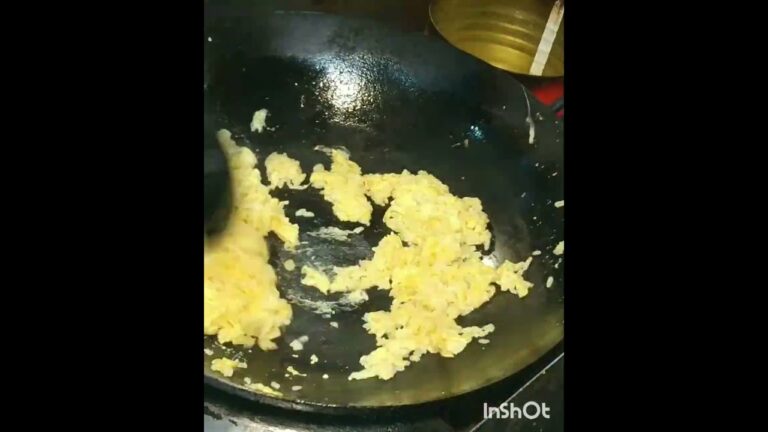 ぼっち御飯その37蟹っぽいカニカマあんかけ炒飯😳