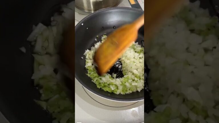 kitoisixより"セロリ香る！トマトソースのリングイネ"@murakijun