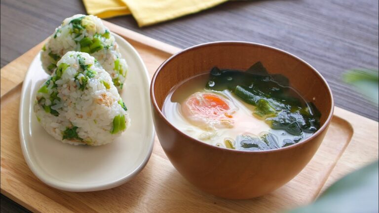 わかたまみそ汁とかぶの葉おにぎり