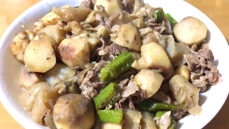 里芋と牛肉の煮物 Boiled taros and beef