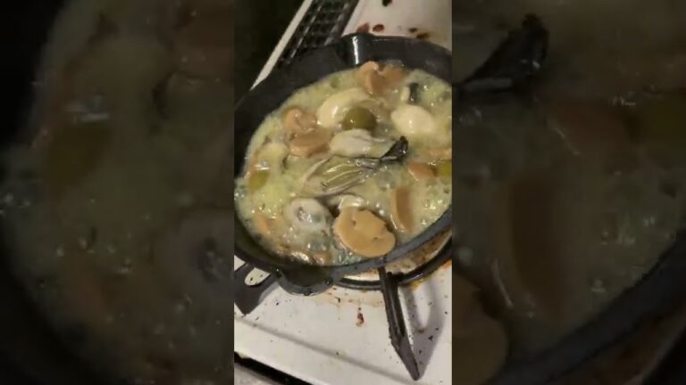 ダイソーのスキレットで牡蠣のアヒージョを作って食べる #Shorts