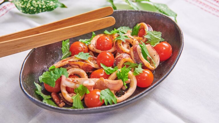 イカとトマトの青じそガーリック炒め