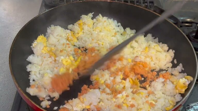 簡単で早く出来て美味い！！鮭チャーハンの作り方！！！