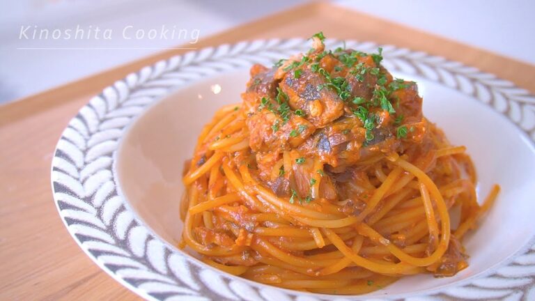 【鯖缶とトマトジュースで驚きのうまさ】フライパンひとつでできる「鯖缶トマトパスタ」の作り方