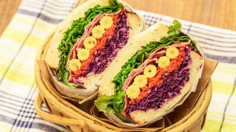 野菜たっぷり5色のサンドイッチ弁当