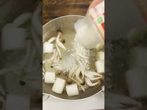 お湯が沸くと同時に出来る痩せ春雨スープ。