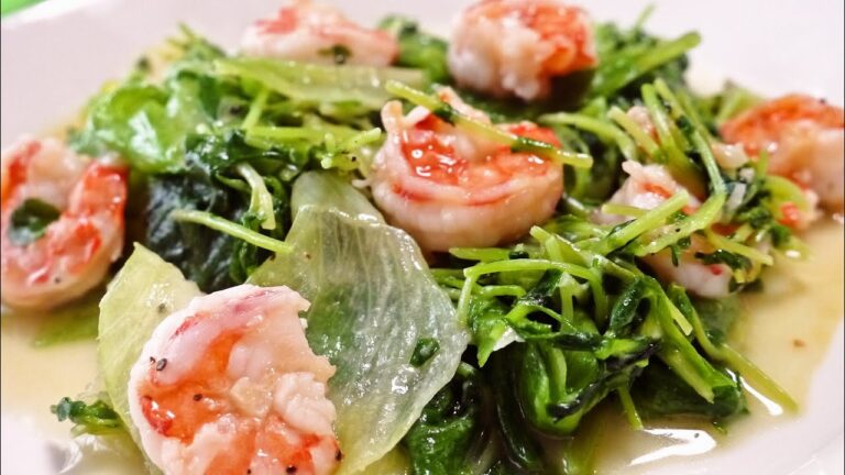 ぷりぷりエビとレタス豆苗のしゃきしゃき炒め【今日使える簡単レシピ】【人気料理研究家が教える】