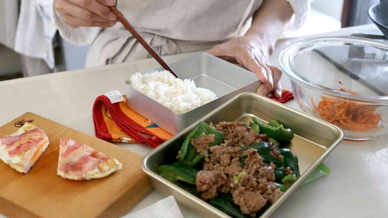 【お弁当作り】ごはんにめっちゃあう！ピーマンとひき肉の炒めもの弁当bento＃798