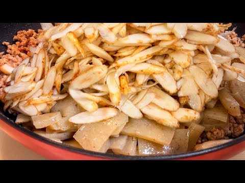 美味し過ぎて困る！【常備菜】ゴボウとコンニャクのそぼろ【簡単おいしい作り置き】お弁当や酒の肴にも最適！Burdock and konjac soboro【home cooking】