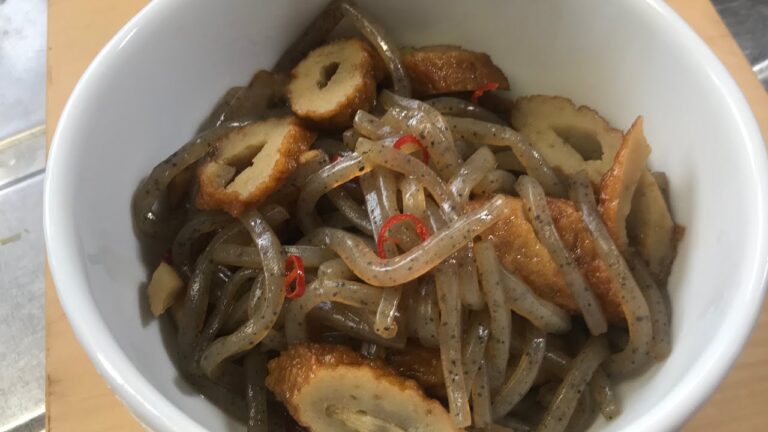 【コンニャクのピリ辛きんぴら】ゴボウ天と一緒に作れば旨さが増します！