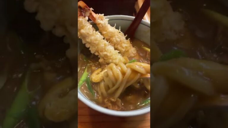 一度食べると忘れる事が出来ないカレーうどん