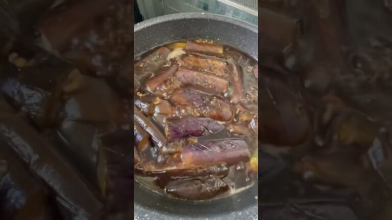 ナスの煮物にいれると美味くなるものは？