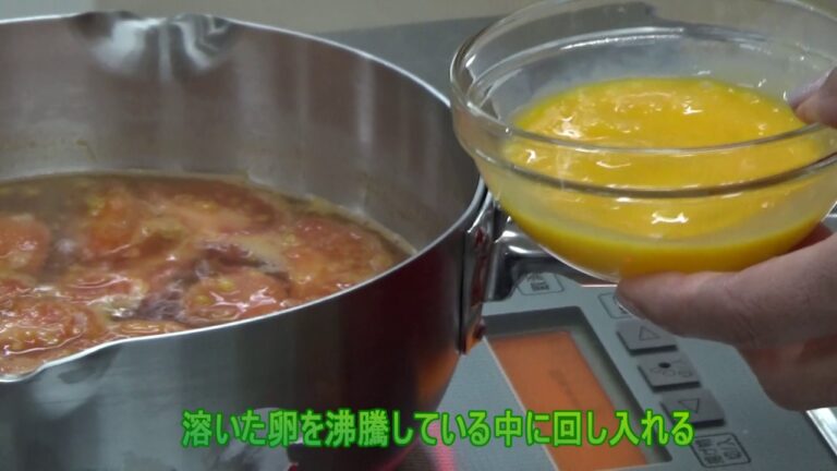 ５月　トマトと卵のスープ