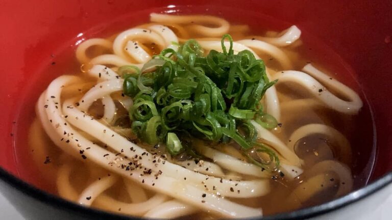 ５分でできる鶏がら醤油うどんのスープが旨すぎた