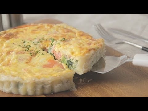 冷凍パイシートで簡単！ほうれん草とサーモンのキッシュ/Spinach & Salmon Quiche/& kitchen - アンドキッチン