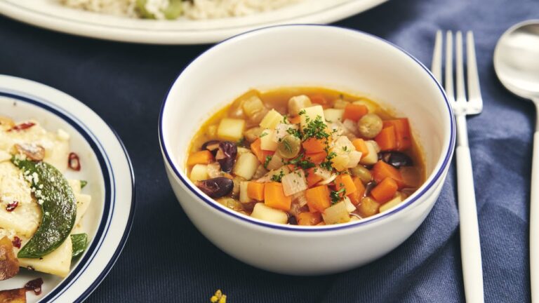 春野菜たっぷり！食べるスープリポリータ