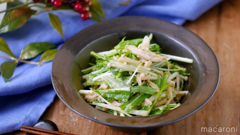 【水菜とえのきのごまマヨ和え】水菜のしゃきしゃき感とえのきのとろっとした食感！レンジ加熱で手軽♪｜macaroni（マカロニ）