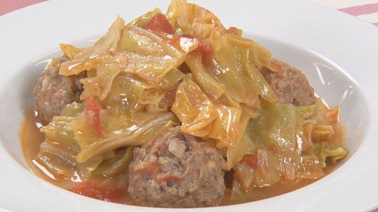 キャベツと肉団子のトマト煮【キチキチキッチン】