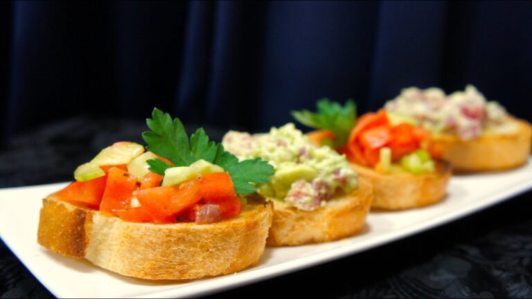 オリンピックの超簡単レシピ　ブルスケッタの作り方 　☆まぐろとアボカドのディップ、サーモンとトマトのせ♪