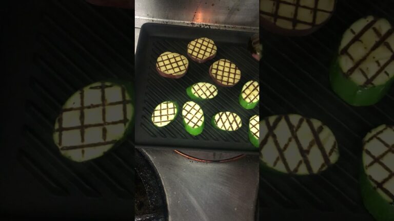 野菜グリル （溝が入った鉄板を使って食材に網目模様の焼き色がつくように焼くことを「グリル」といいます。#Shorts