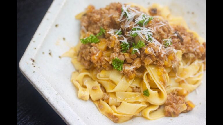 フェットチーネ ボロネーゼの作り方　how to make Bolognese pasta-sauce