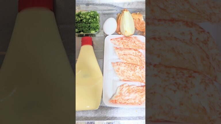 【食パンアレンジ】のせて焼くだけ😆カニカマと玉子のマヨトースト🐣🦀🍞✨#shorts #カニカマレシピ