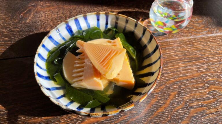 春の味覚 筍で若竹煮！鰹出汁､わかめ､筍…それぞれの個性を感じる料亭の味をおうちでも楽しんでもらえるレシピだと思います♪
