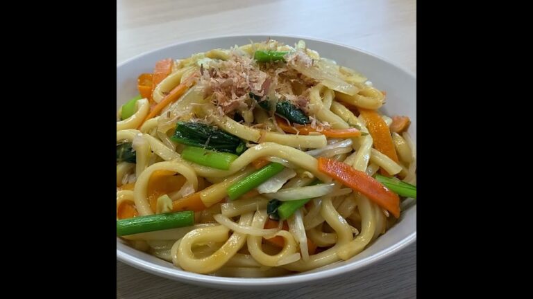 野菜が５００g入ったかつおだし香る和風焼きうどん