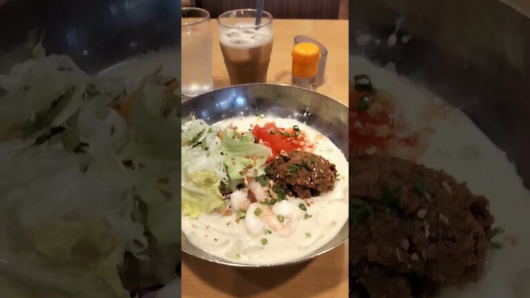 ガスト　冷やし豆乳坦々うどん