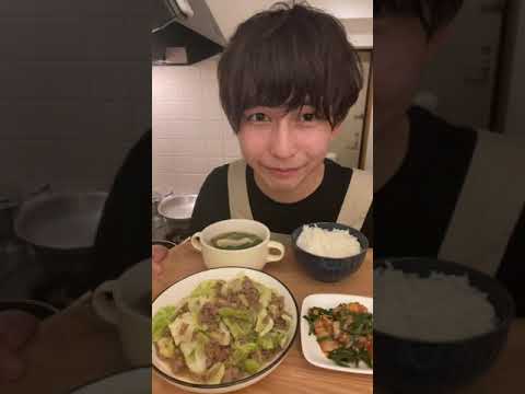 【簡単レシピ】ひき肉キャベツの味噌炒め！餃子スープとニラキムチも！【自炊日記】#Shorts