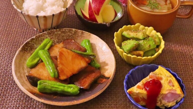 【料理】ぶりとししとうのオイスター炒め ・アボカドのおひたし・野菜スープ