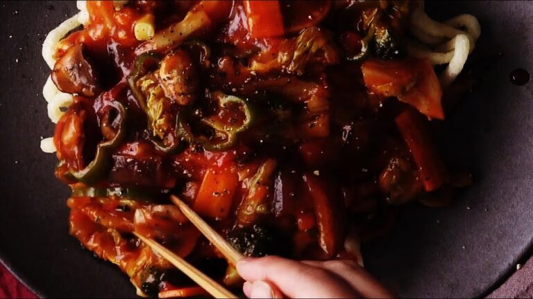 【野菜たっぷり】甘酢あんかけのもちもちアゲうどん