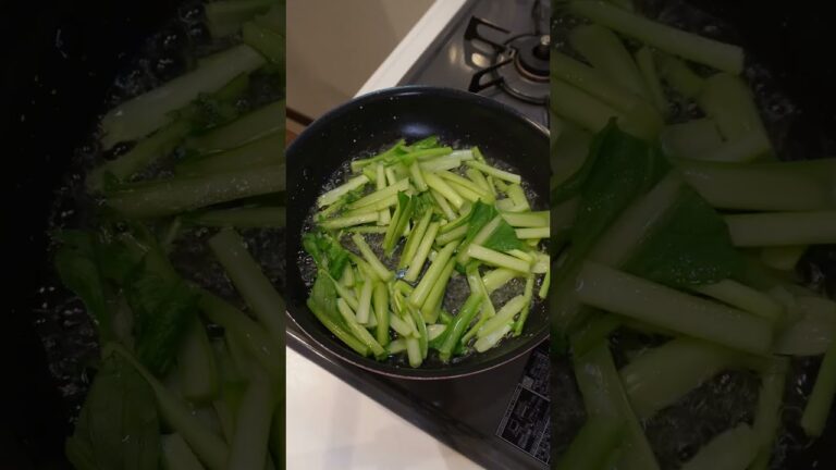 ただただ小松菜のナムルを作るだけ動画  材料は説明欄を見てね #shorts