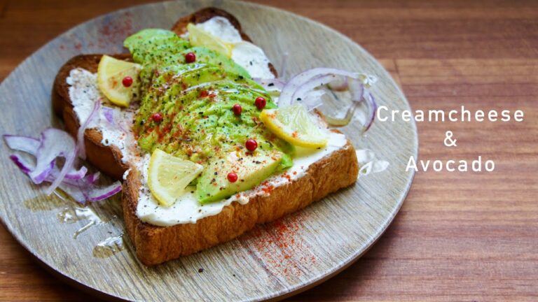 【おうちカフェ】アボカドクリームチーズトーストを作ってみた - Aocado toast【簡単】