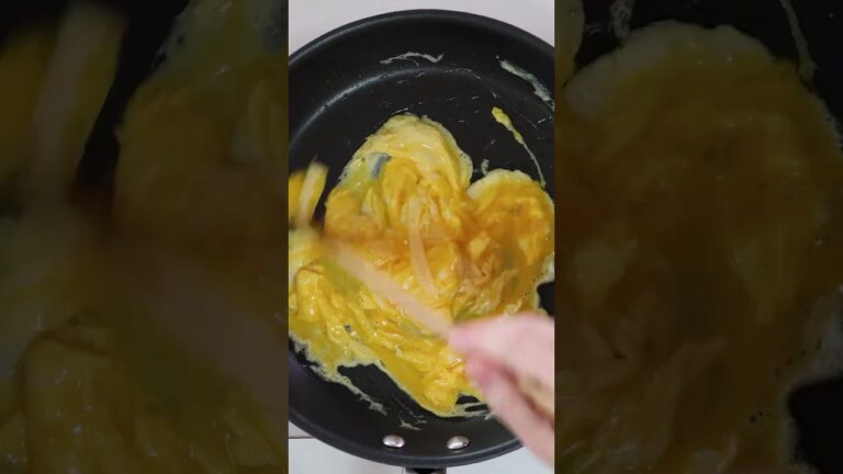 【豚肉とほうれん草のバター醤油炒め】晩ごはんやお弁当に！