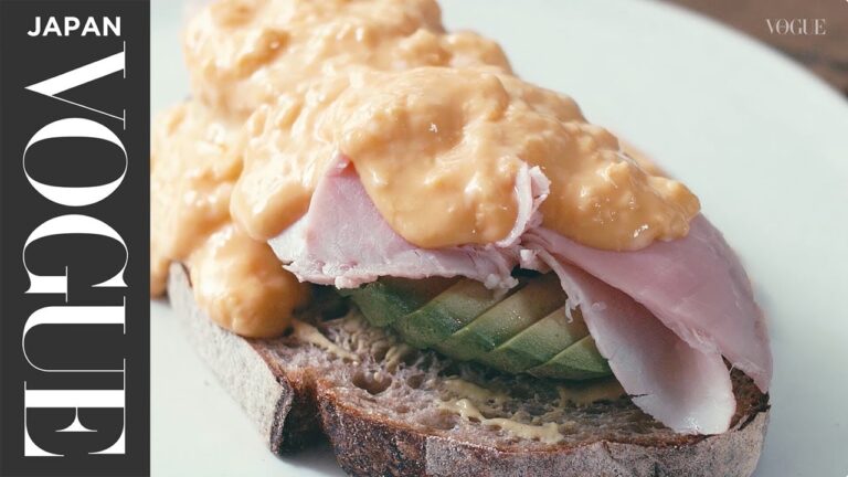 トロトロのスクランブルエッグ。ハーブとスパイスが香るオープンサンド。｜THE SECRET RECIPES