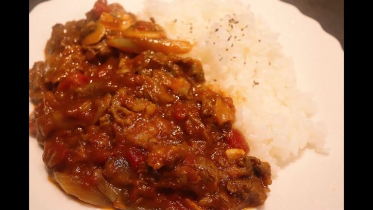 市販のルーなし！トマト缶で本格的でコク深いハヤシライスの作り方