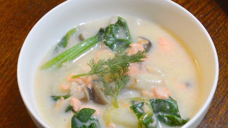 ホワイトシチューの作り方：鮭の豆乳クリームシチュー　　How to make white stew of salmon and soy milk
