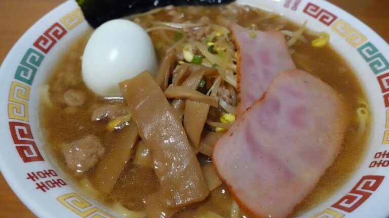 【ピリ辛味噌ラーメン】1分でわかる。お家で簡単に作れる味噌らーめん！ #shorts