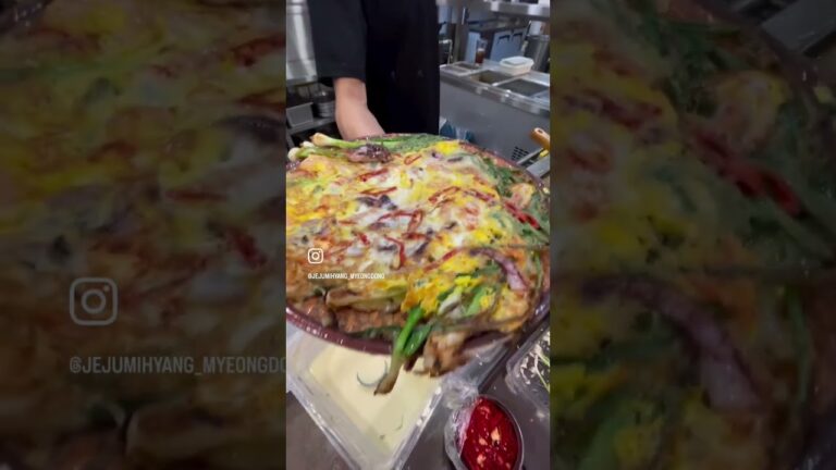 本当の海鮮チヂミが食べたいなら？ 済州美香ヘジャンク 明洞店が正解 💯 #明洞グルメ #明洞 #ソウルグルメ