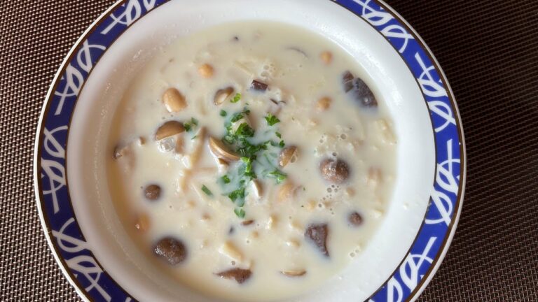 きのこたっぷり！豆乳スープ【人気料理研究家が教える簡単レシピ】